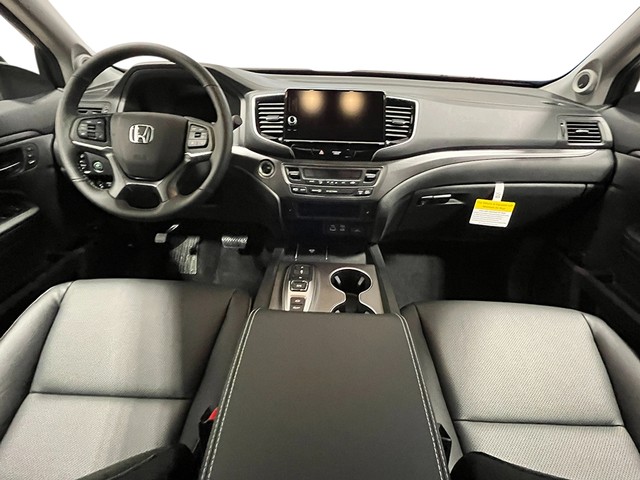 Honda Ridgeline Vehicle Full-screen Gallery Image 24