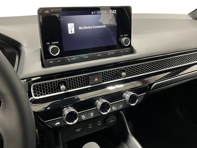 Honda Civic Sedan Hybrid Vehicle Full-screen Gallery Image 19