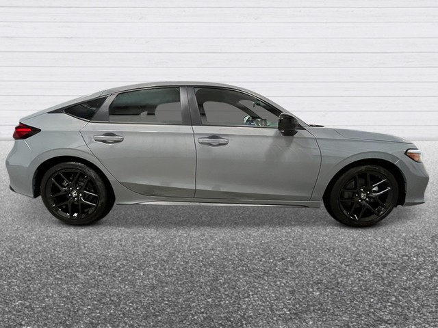 Honda Civic Hatchback Hybrid Vehicle Full-screen Gallery Image 09