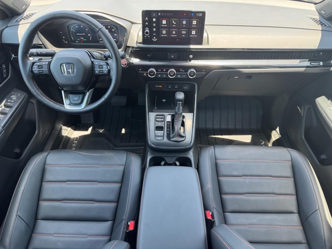 Honda CR-V Hybrid Vehicle Full-screen Gallery Image 12