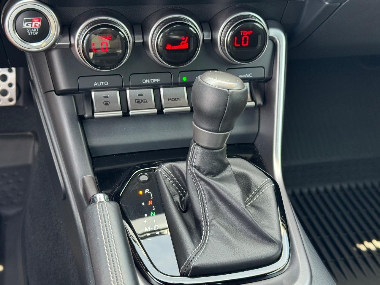 Toyota GR86 Vehicle Full-screen Gallery Image 20