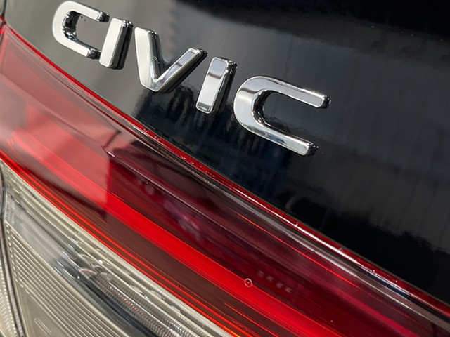 Honda Civic Sedan Vehicle Full-screen Gallery Image 07