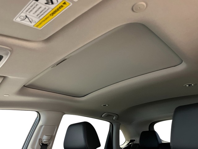Honda HR-V Vehicle Full-screen Gallery Image 24