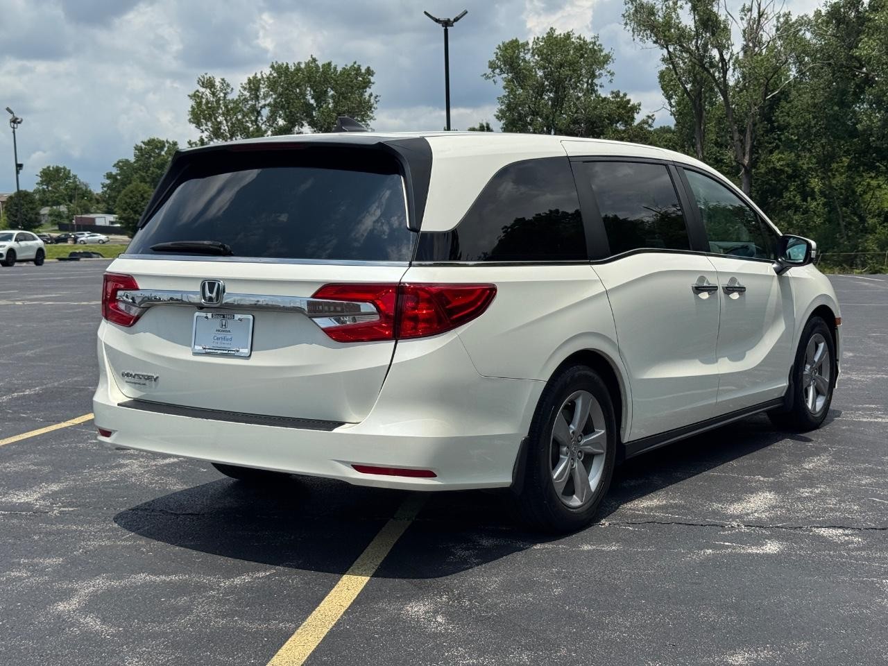 Honda Odyssey Vehicle Full-screen Gallery Image 04