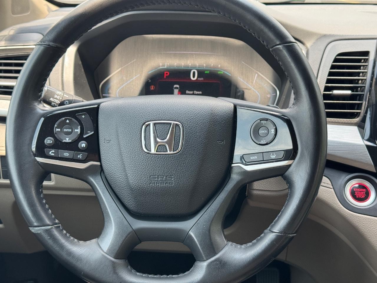 Honda Odyssey Vehicle Full-screen Gallery Image 14