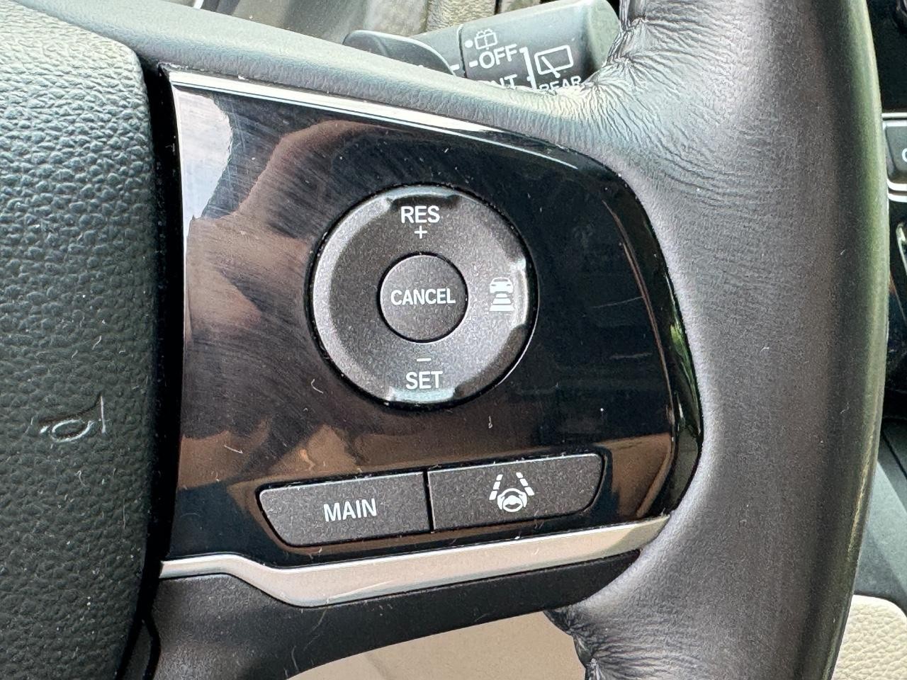 Honda Odyssey Vehicle Full-screen Gallery Image 23