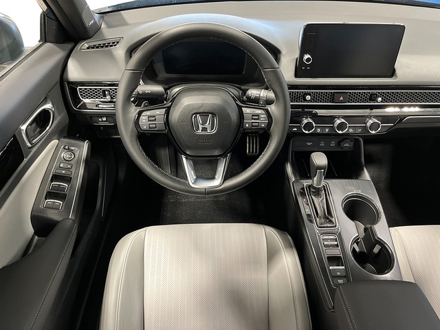 Honda Civic Sedan Hybrid Vehicle Full-screen Gallery Image 26