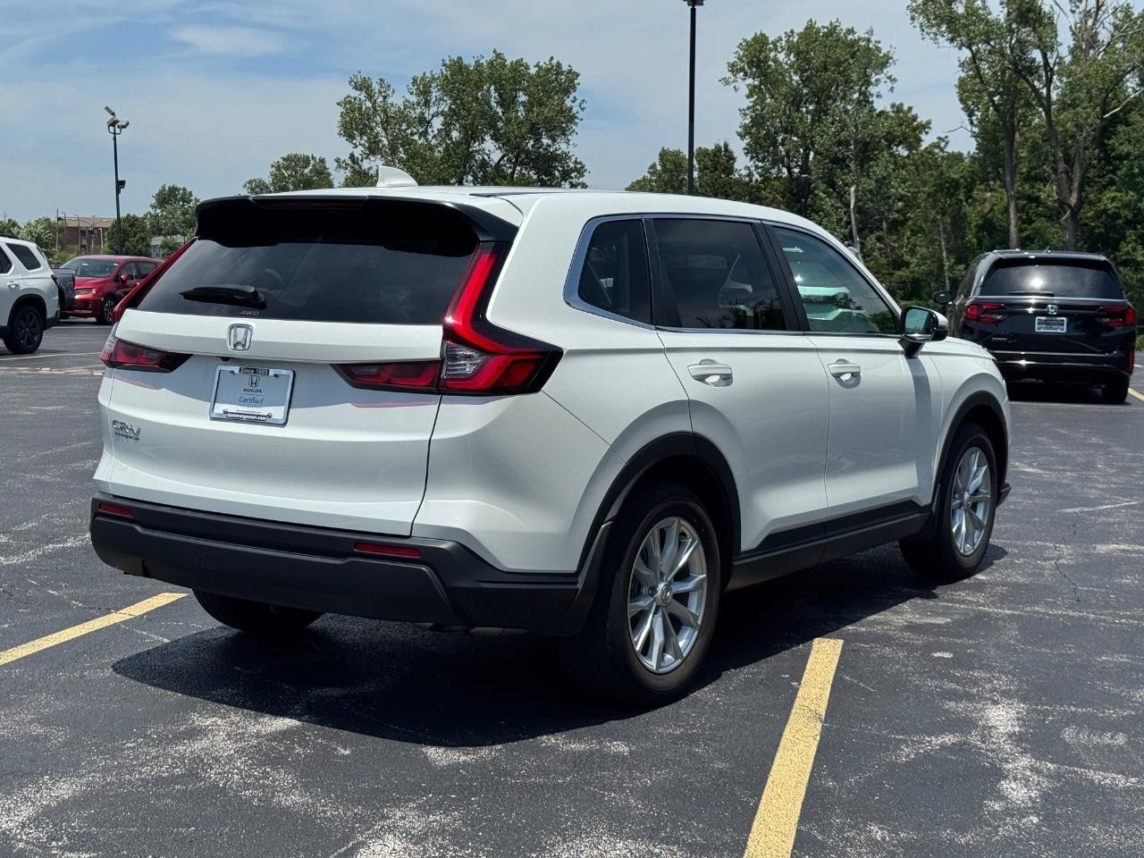 Honda CR-V Vehicle Full-screen Gallery Image 04