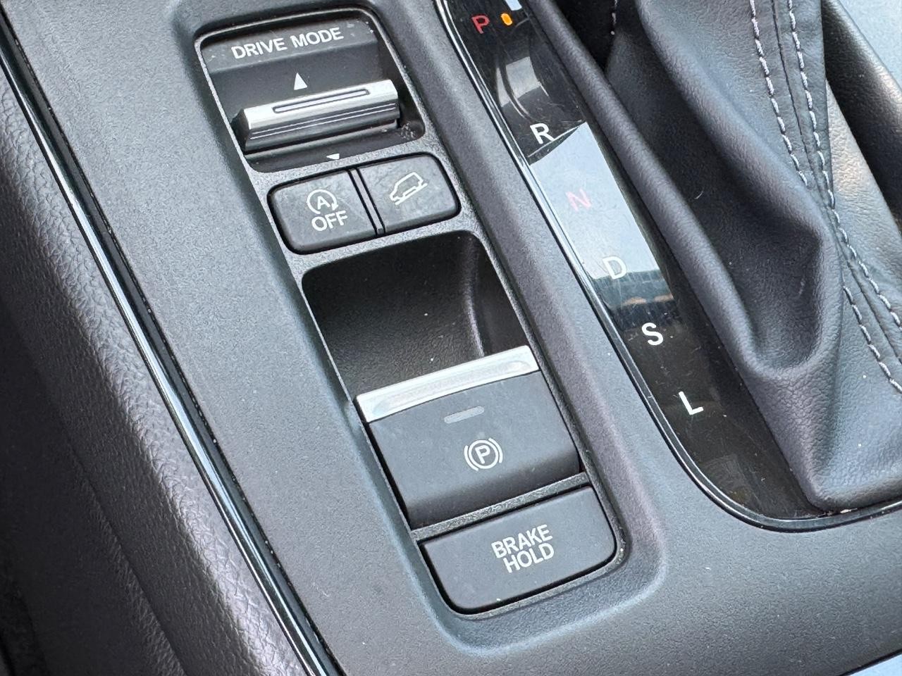 Honda CR-V Vehicle Full-screen Gallery Image 26