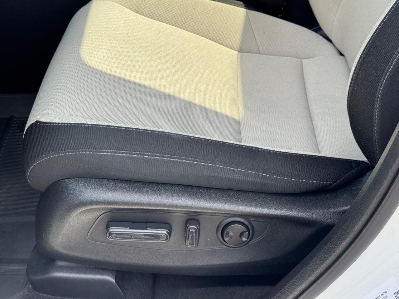 Honda CR-V Vehicle Full-screen Gallery Image 28