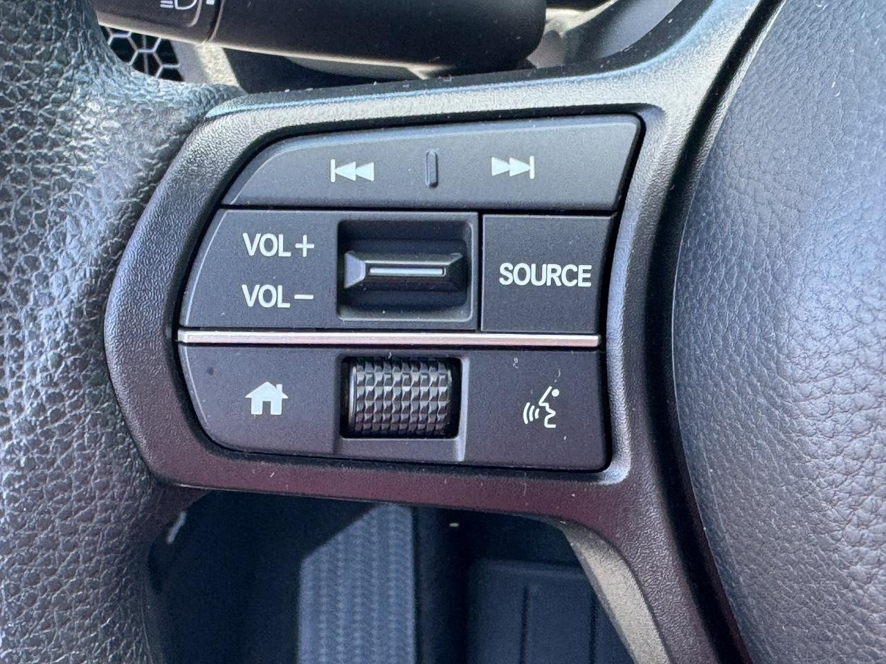 Honda CR-V Vehicle Full-screen Gallery Image 21