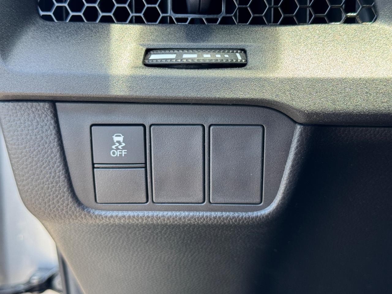 Honda CR-V Vehicle Full-screen Gallery Image 23