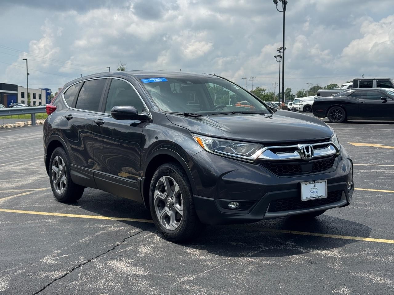 Honda CR-V Vehicle Full-screen Gallery Image 02