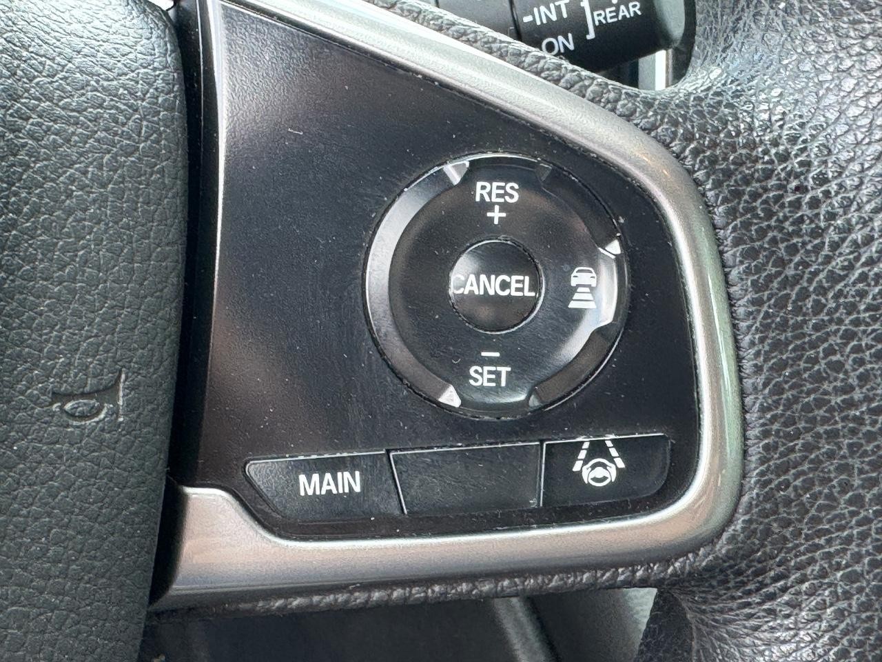 Honda CR-V Vehicle Full-screen Gallery Image 22