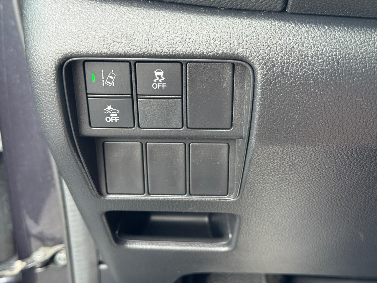 Honda CR-V Vehicle Full-screen Gallery Image 23