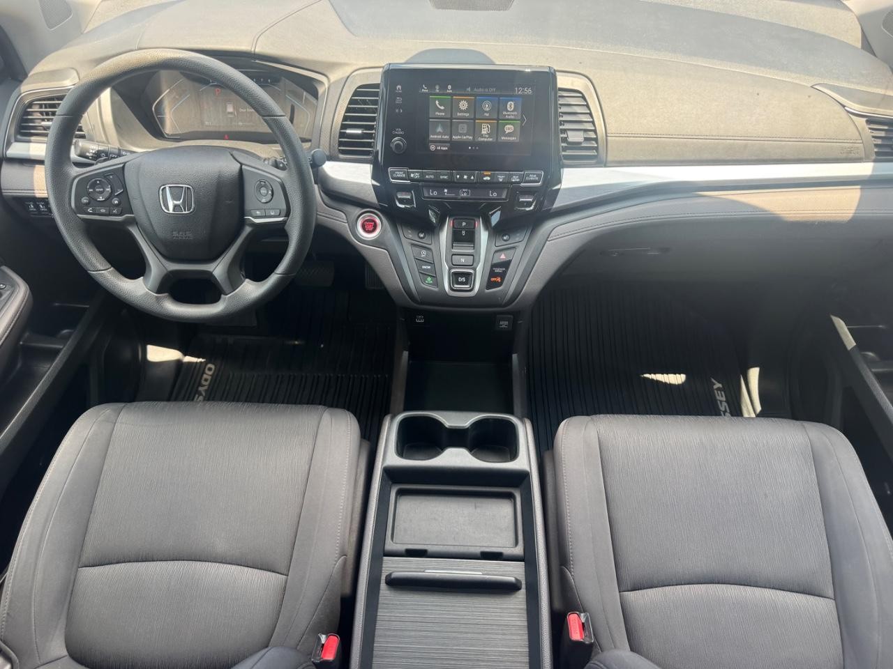Honda Odyssey Vehicle Full-screen Gallery Image 13