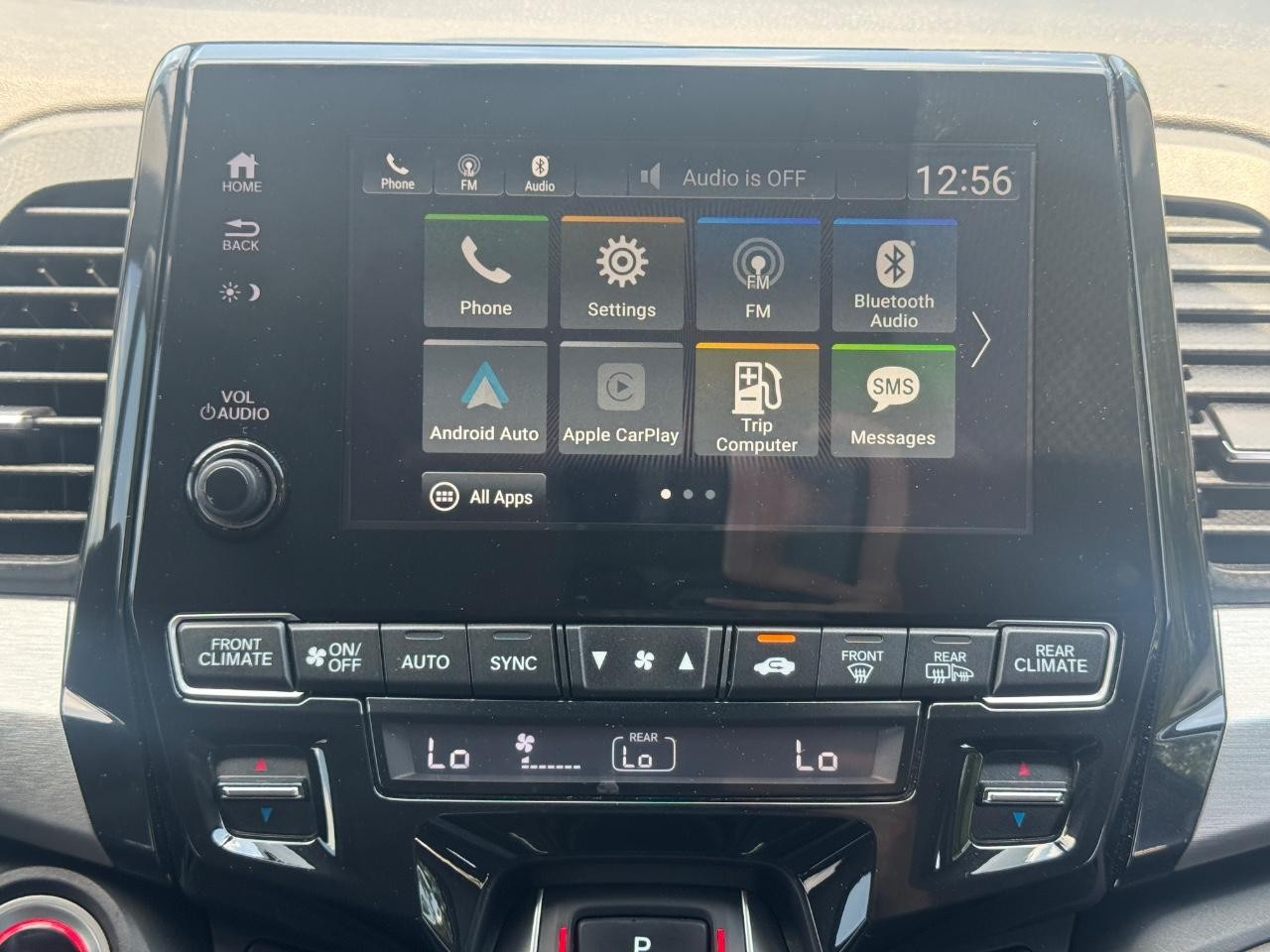 Honda Odyssey Vehicle Full-screen Gallery Image 15