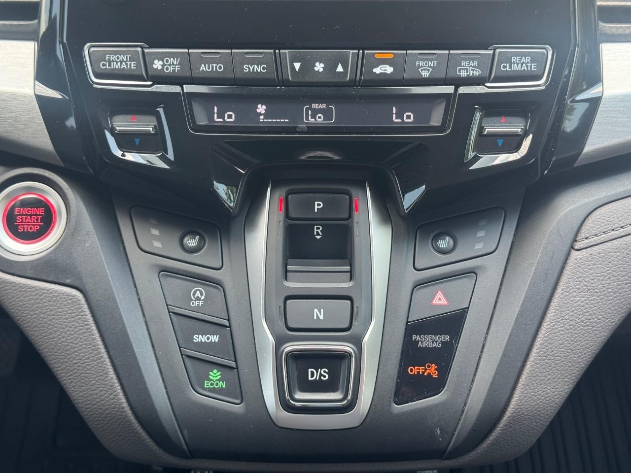 Honda Odyssey Vehicle Full-screen Gallery Image 16