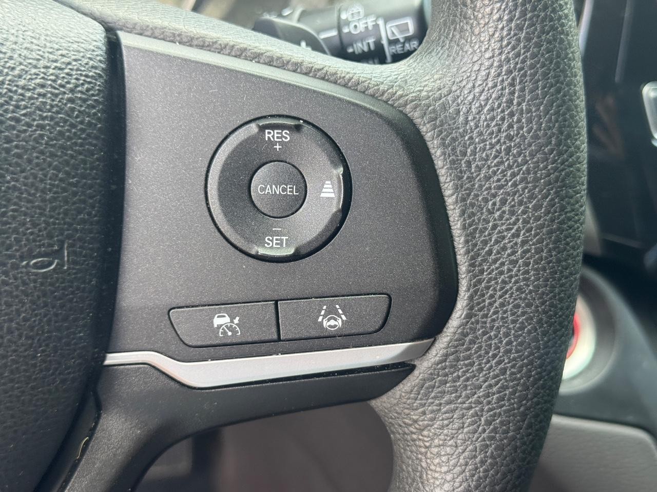 Honda Odyssey Vehicle Full-screen Gallery Image 21