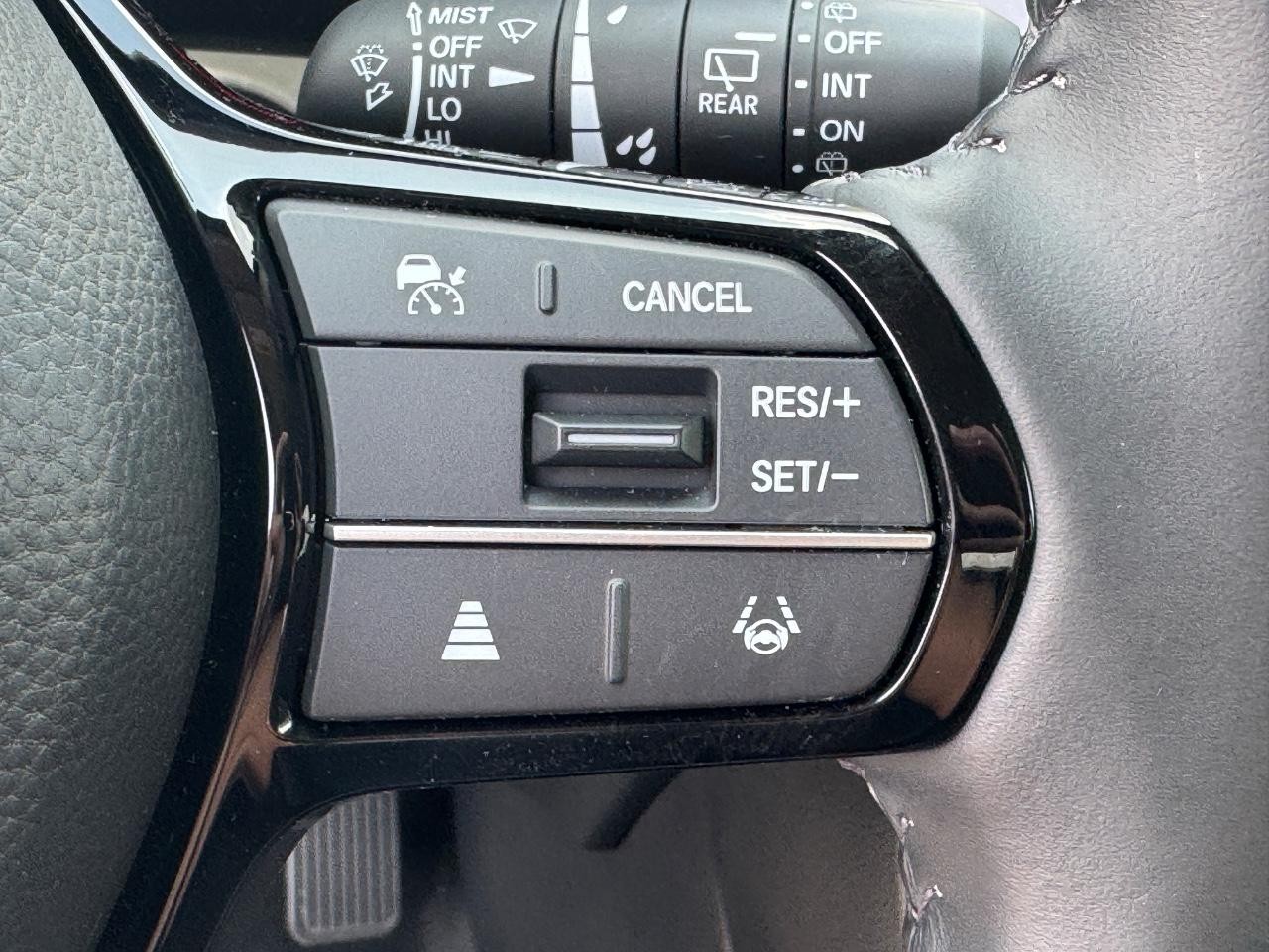 Honda CR-V Vehicle Full-screen Gallery Image 23