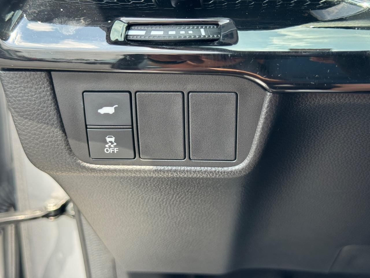 Honda CR-V Vehicle Full-screen Gallery Image 24