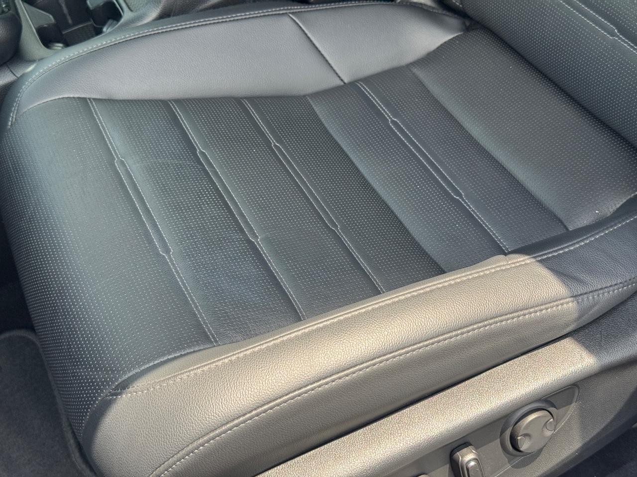 Honda CR-V Vehicle Full-screen Gallery Image 27