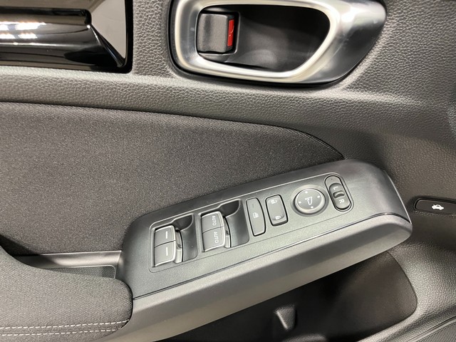 Honda Civic Sedan Hybrid Vehicle Full-screen Gallery Image 14