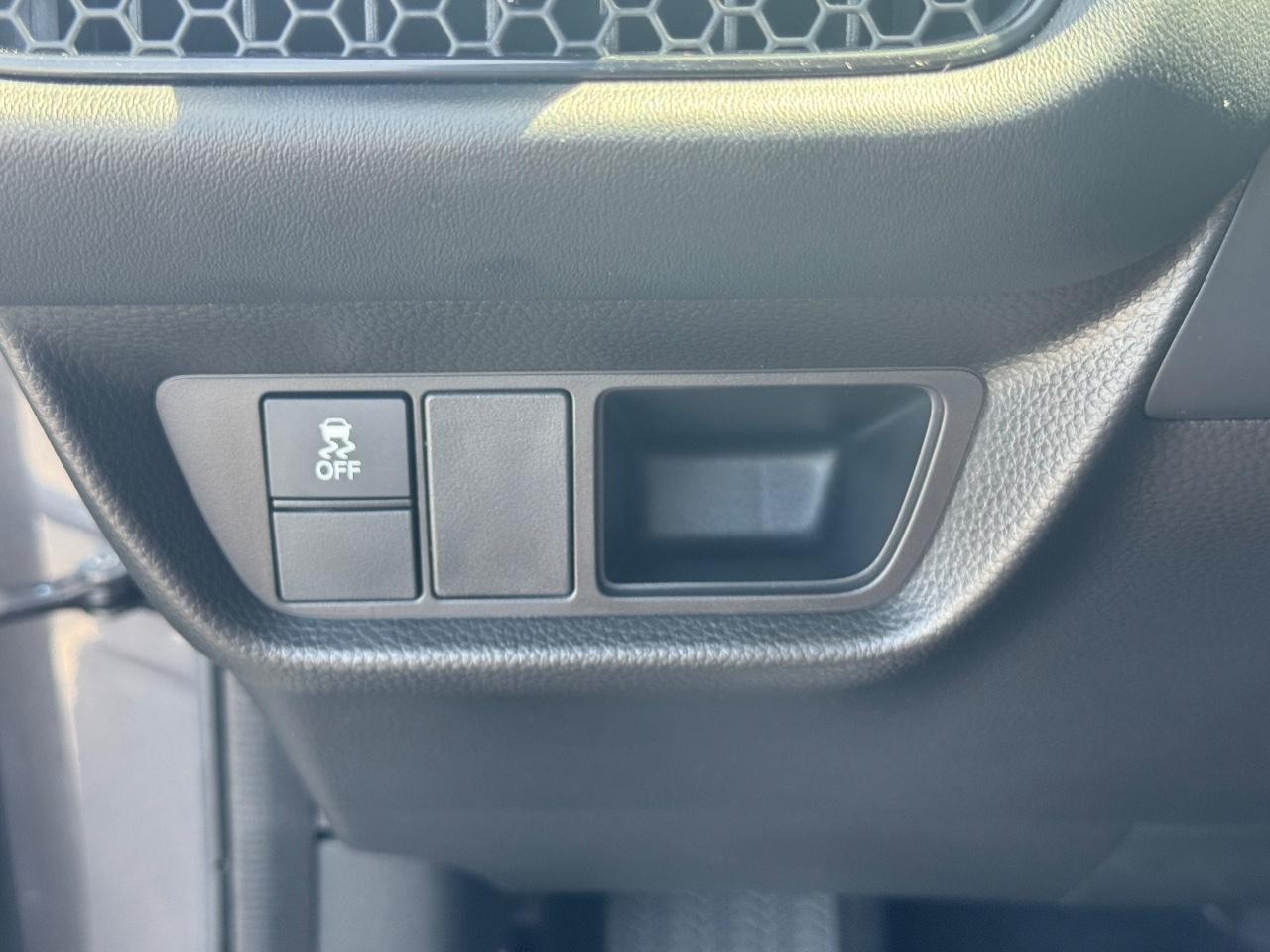Honda HR-V Vehicle Full-screen Gallery Image 23