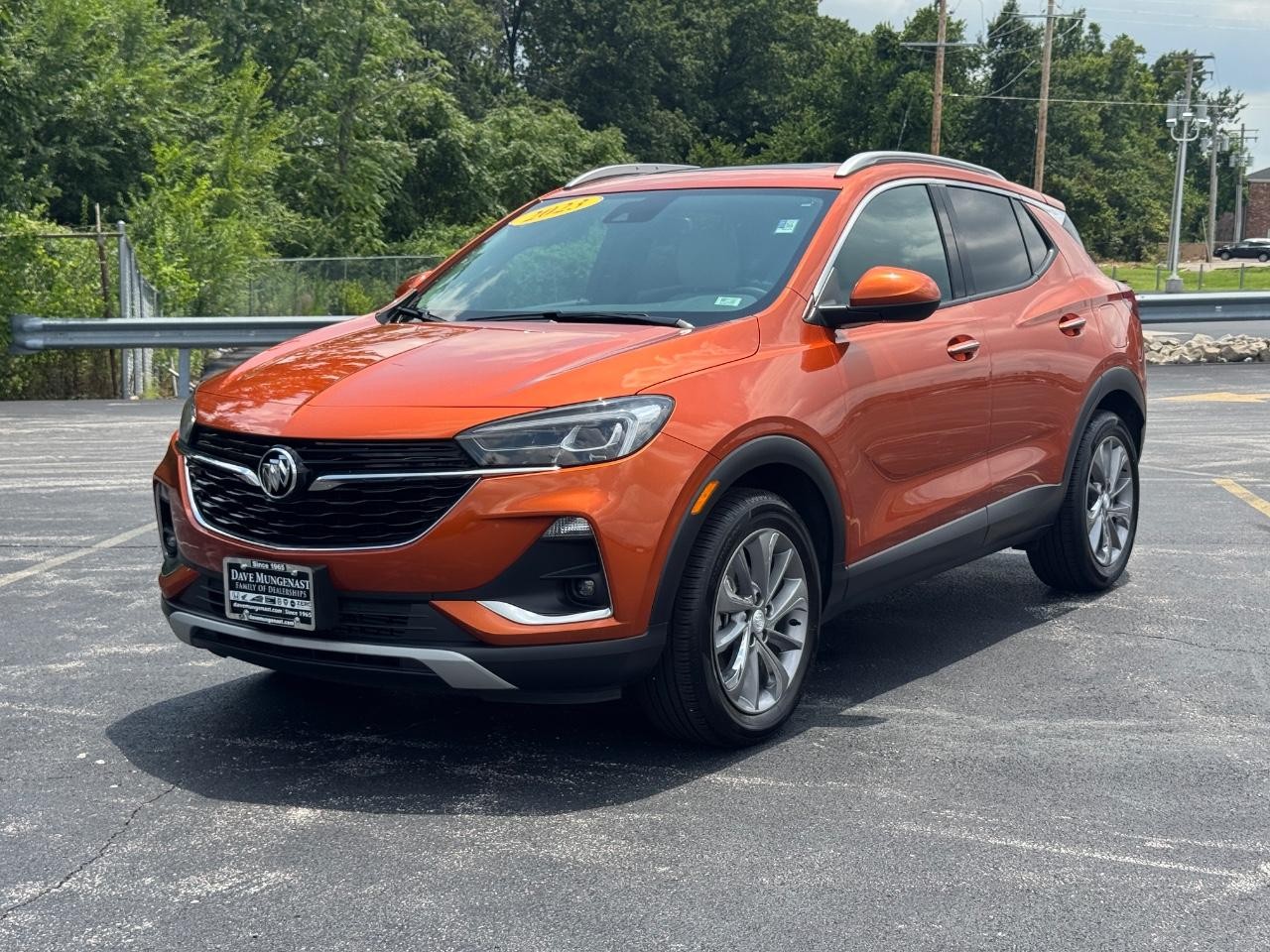 Buick Encore GX Vehicle Full-screen Gallery Image 09