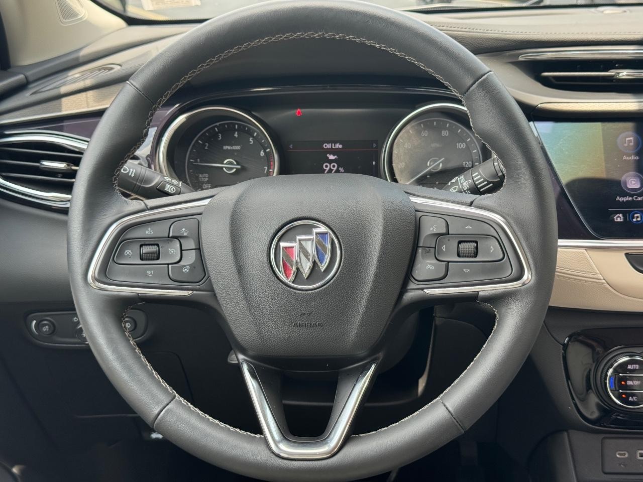 Buick Encore GX Vehicle Full-screen Gallery Image 13
