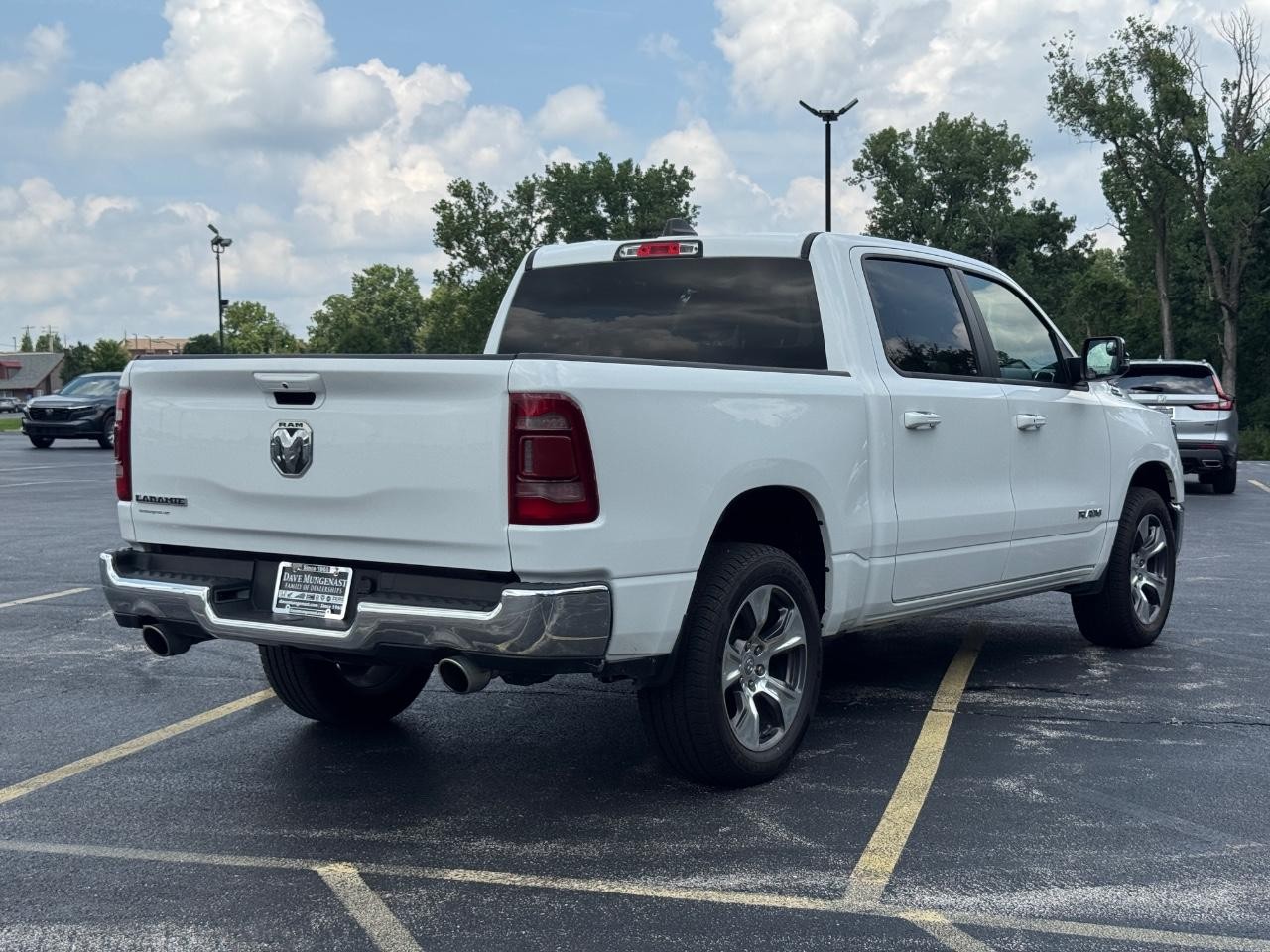 Ram 1500 Vehicle Full-screen Gallery Image 04