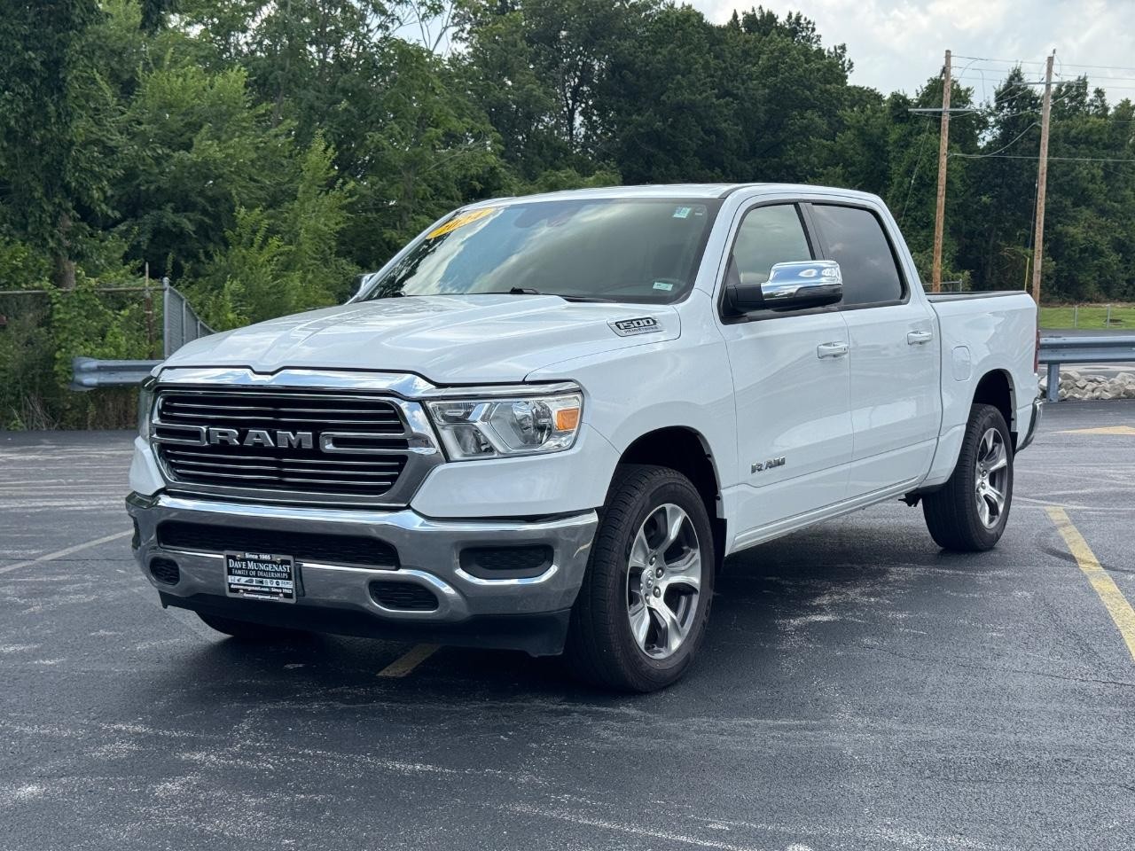 Ram 1500 Vehicle Full-screen Gallery Image 09