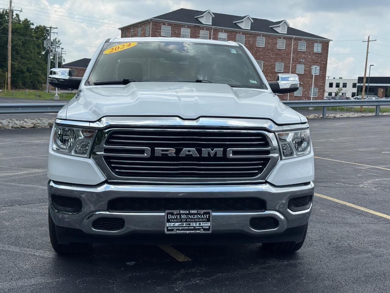 Ram 1500 Vehicle Full-screen Gallery Image 10