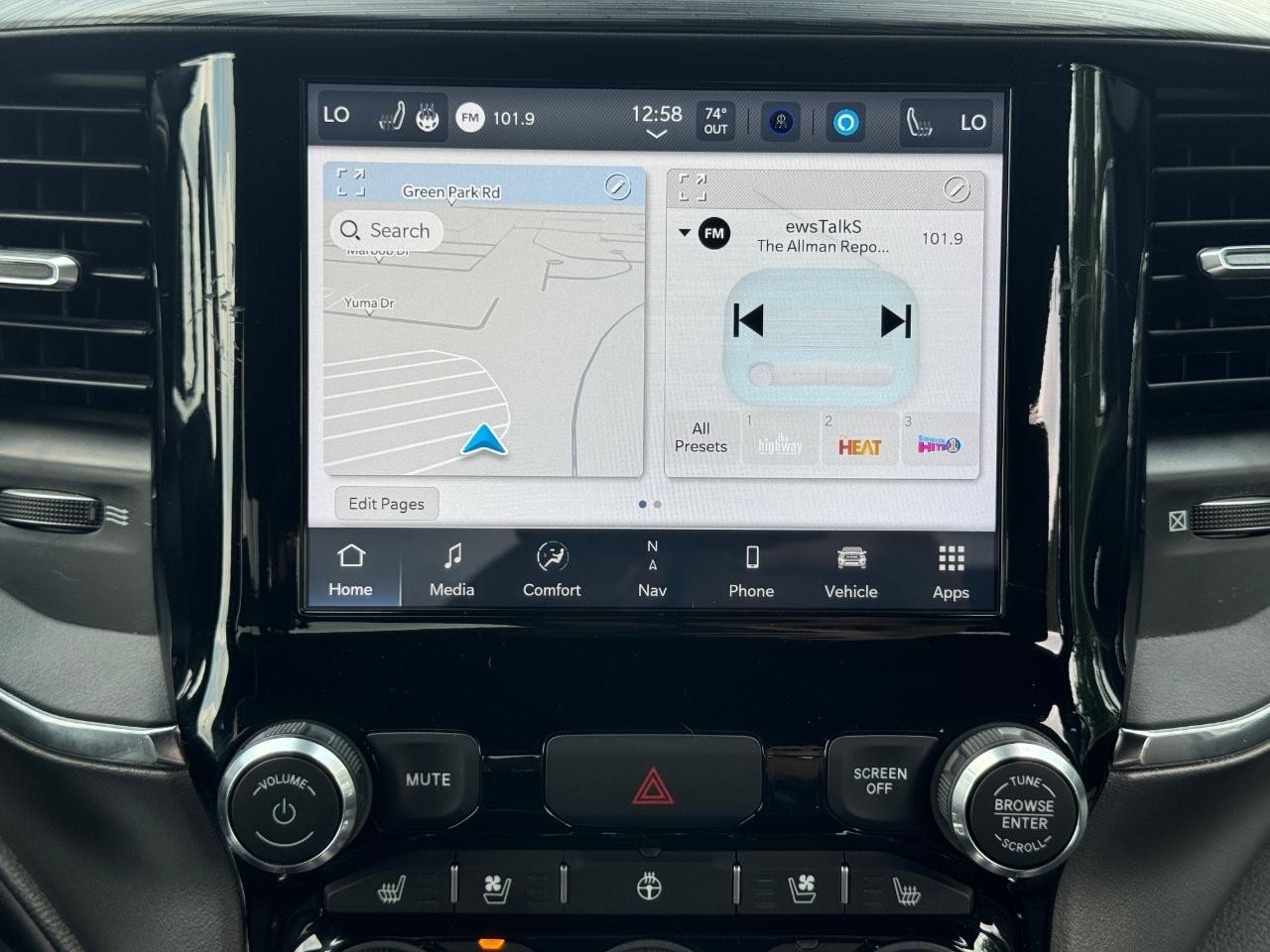 Ram 1500 Vehicle Full-screen Gallery Image 14