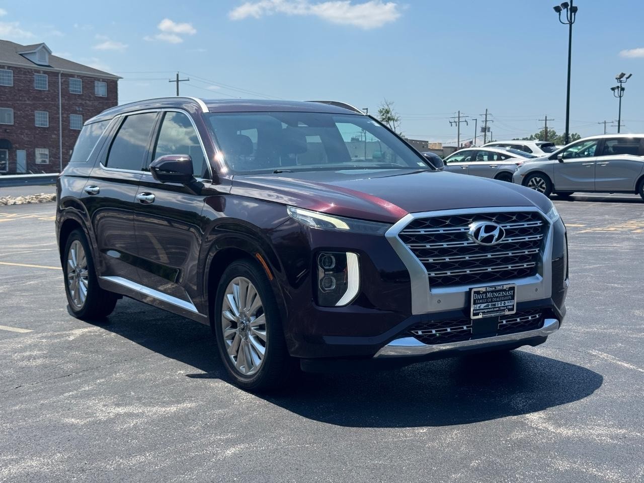 Hyundai Palisade Vehicle Full-screen Gallery Image 02