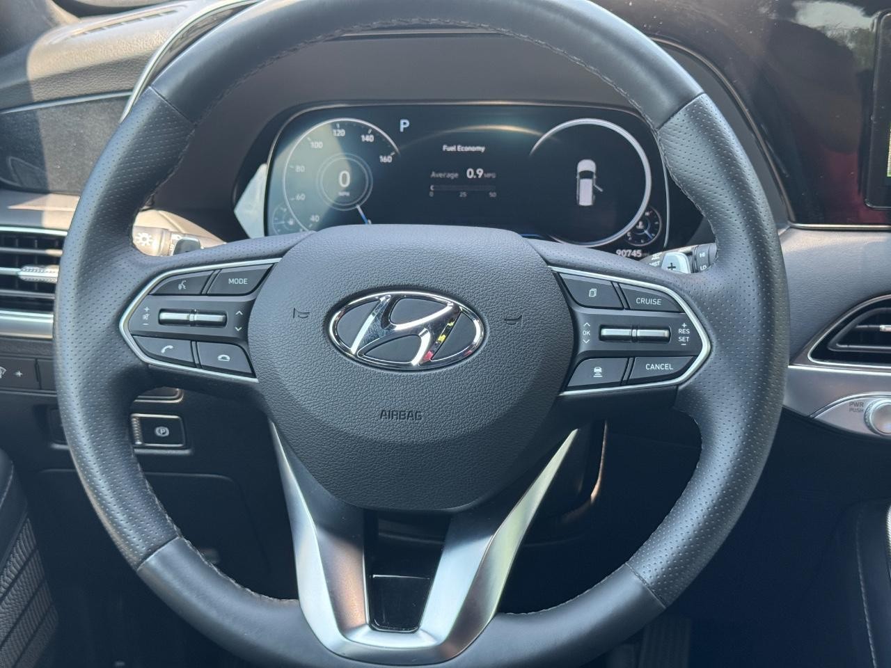 Hyundai Palisade Vehicle Full-screen Gallery Image 15