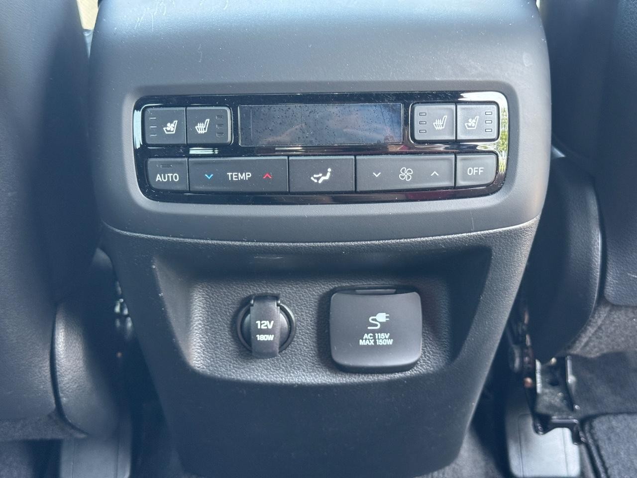 Hyundai Palisade Vehicle Full-screen Gallery Image 18