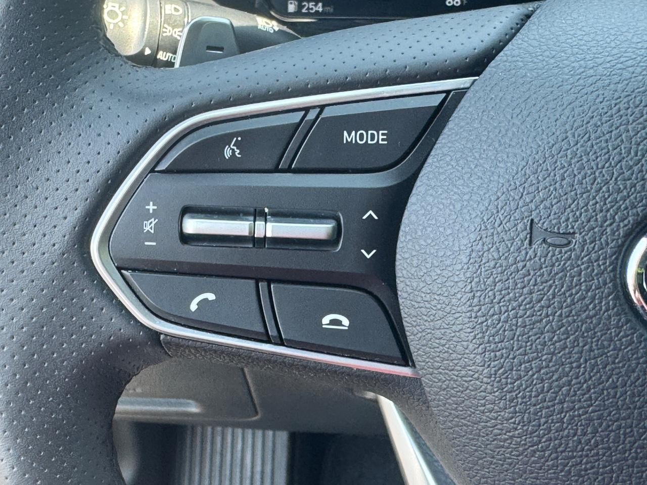Hyundai Palisade Vehicle Full-screen Gallery Image 24