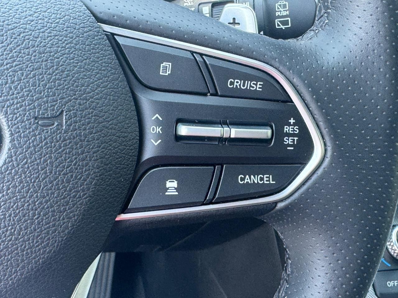 Hyundai Palisade Vehicle Full-screen Gallery Image 25