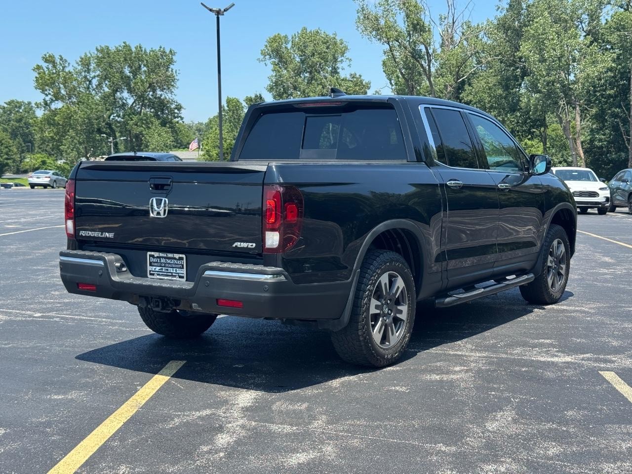 Honda Ridgeline Vehicle Full-screen Gallery Image 04