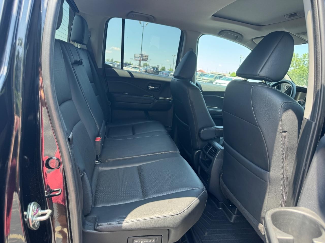 Honda Ridgeline Vehicle Full-screen Gallery Image 11