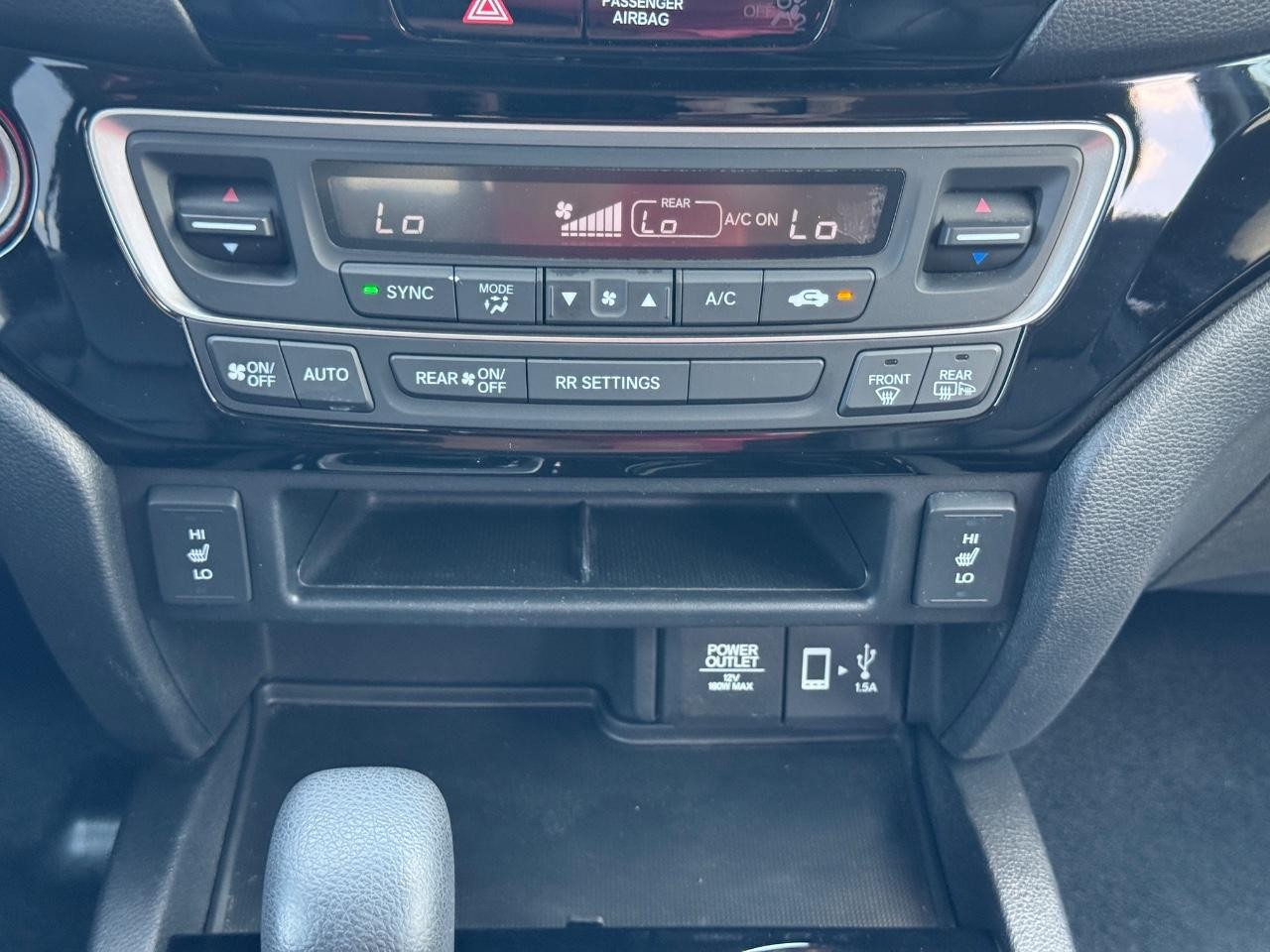 Honda Ridgeline Vehicle Full-screen Gallery Image 15