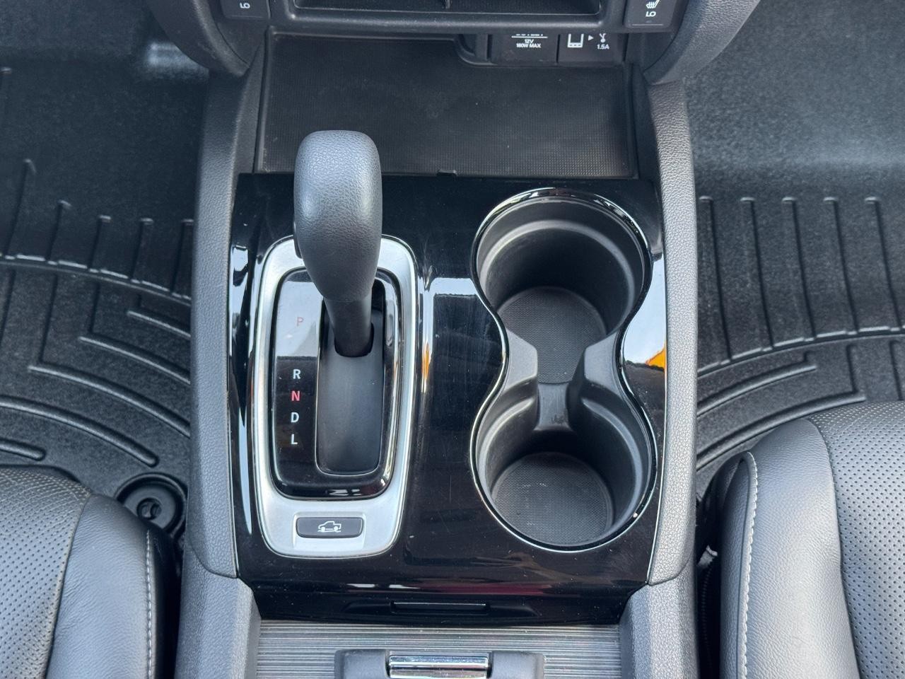 Honda Ridgeline Vehicle Full-screen Gallery Image 16