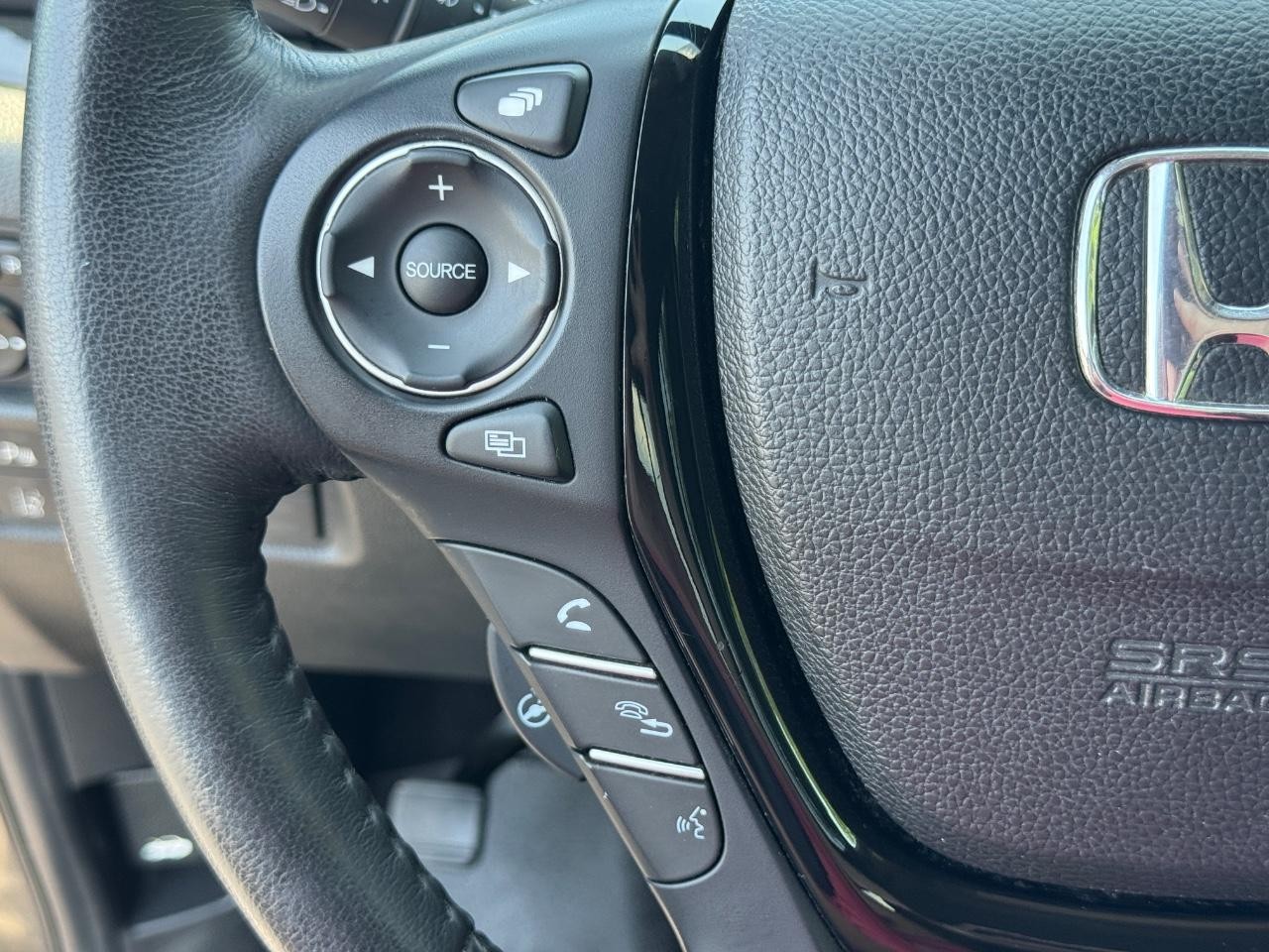 Honda Ridgeline Vehicle Full-screen Gallery Image 22