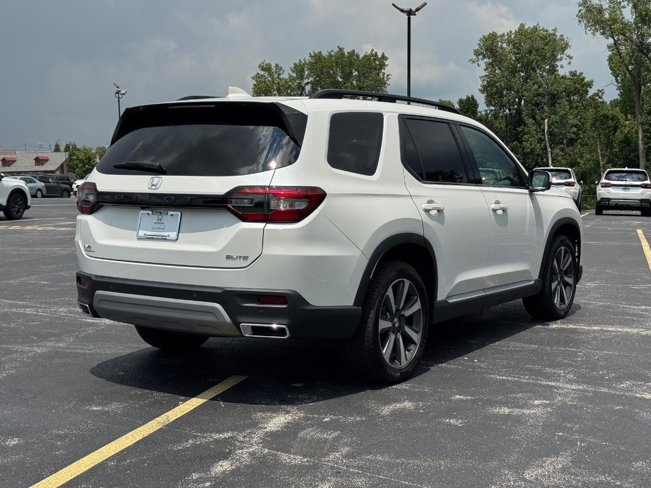 Honda Pilot Vehicle Full-screen Gallery Image 04