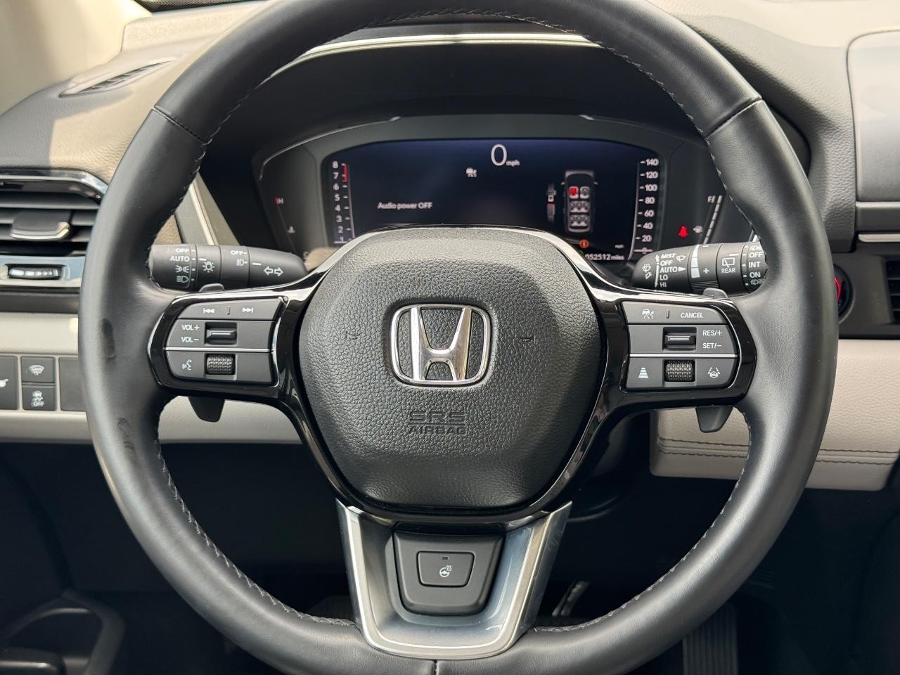 Honda Pilot Vehicle Full-screen Gallery Image 14