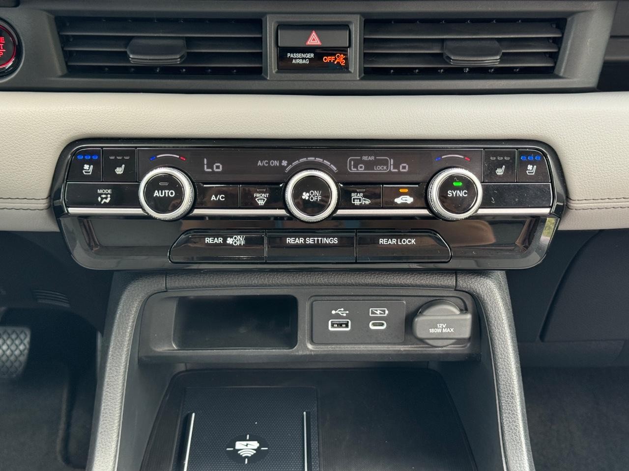 Honda Pilot Vehicle Full-screen Gallery Image 16