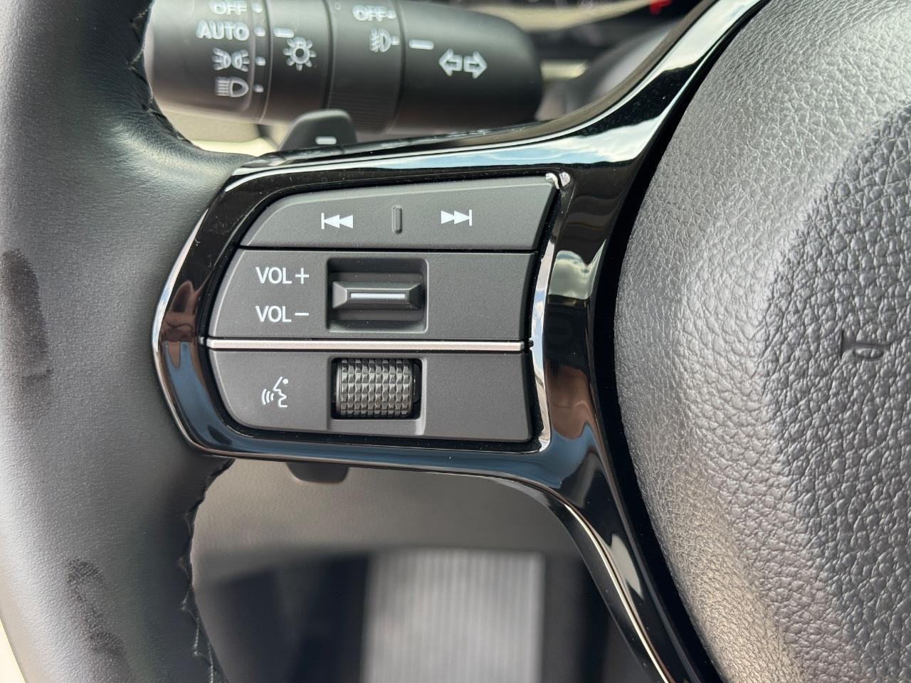 Honda Pilot Vehicle Full-screen Gallery Image 23