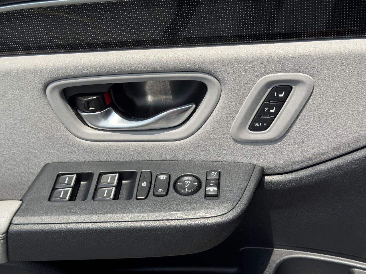 Honda Pilot Vehicle Full-screen Gallery Image 29