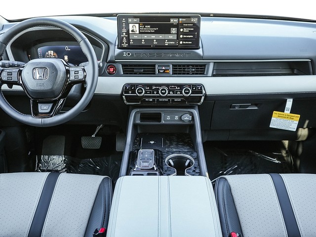 Honda Passport Vehicle Full-screen Gallery Image 13